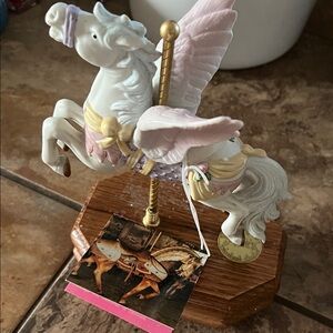 Music Rotating Carousel Horse Pegasus with Musicbox